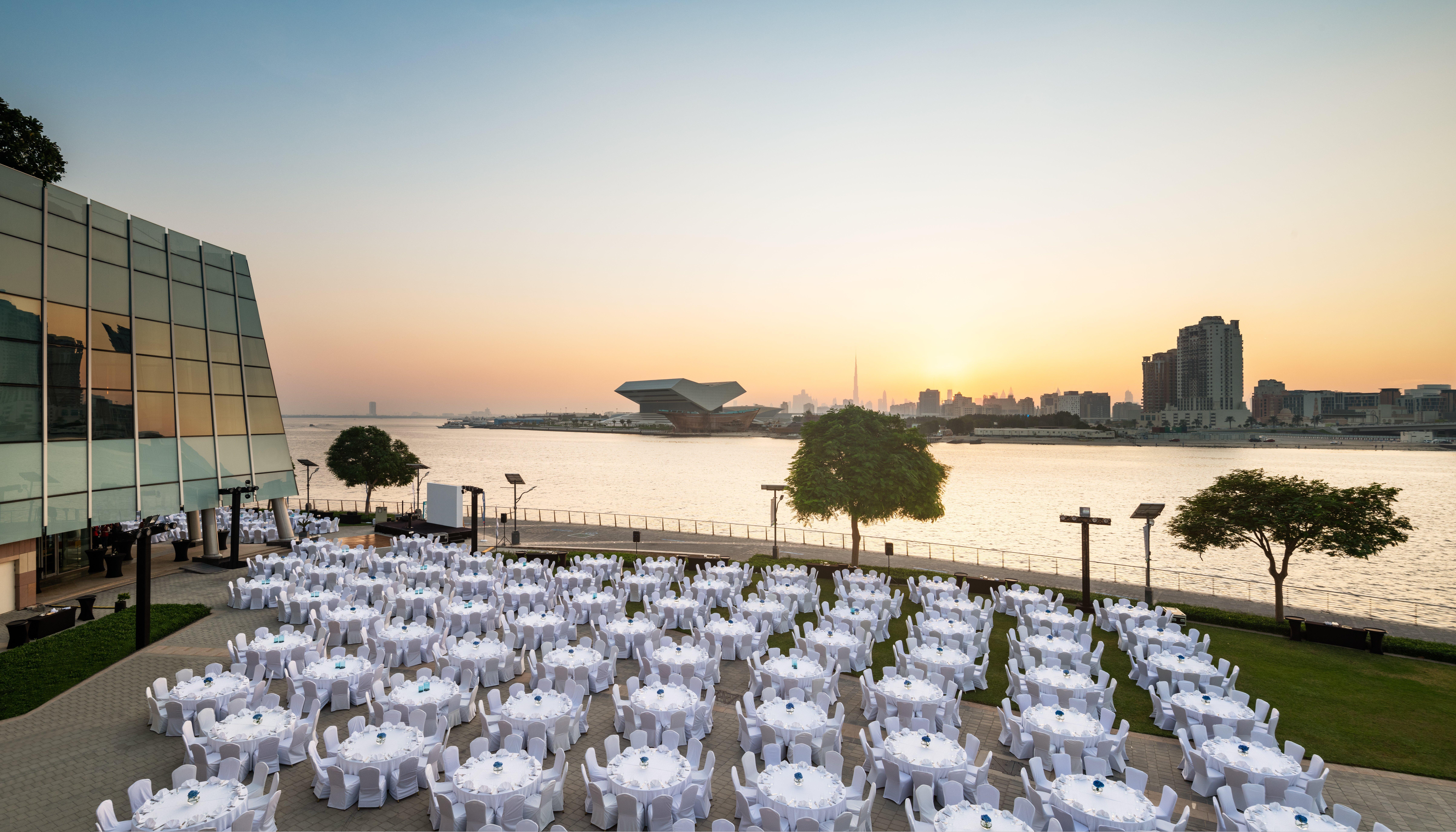 Intercontinental Dubai Festival City By Ihg Ngoại thất bức ảnh The 2011 World Conference Center