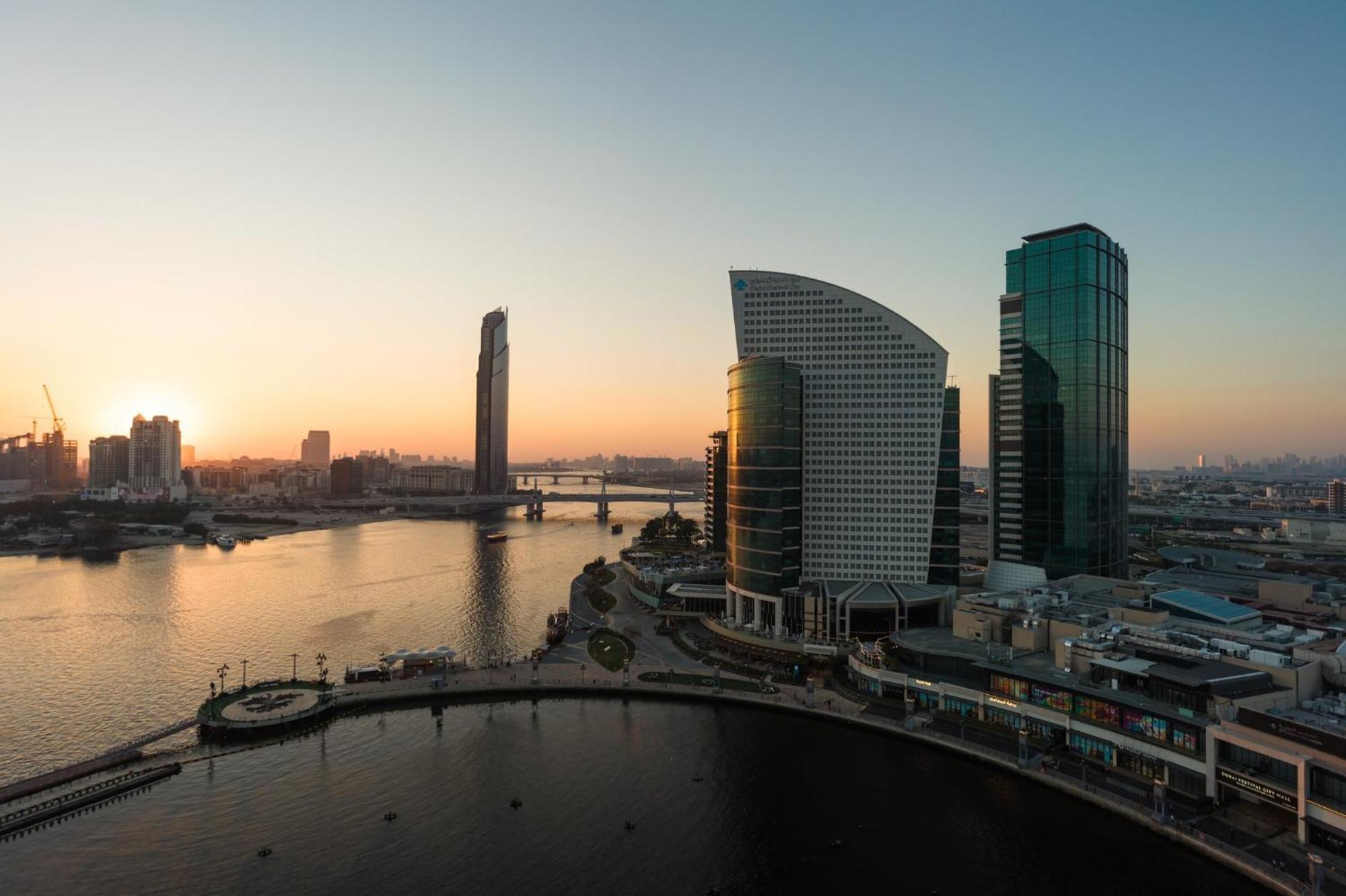 Intercontinental Dubai Festival City By Ihg Ngoại thất bức ảnh View of the complex